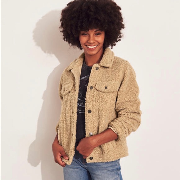 Hollister Jackets & Blazers - NWT HOLLISTER Sherpa jacket button teddy